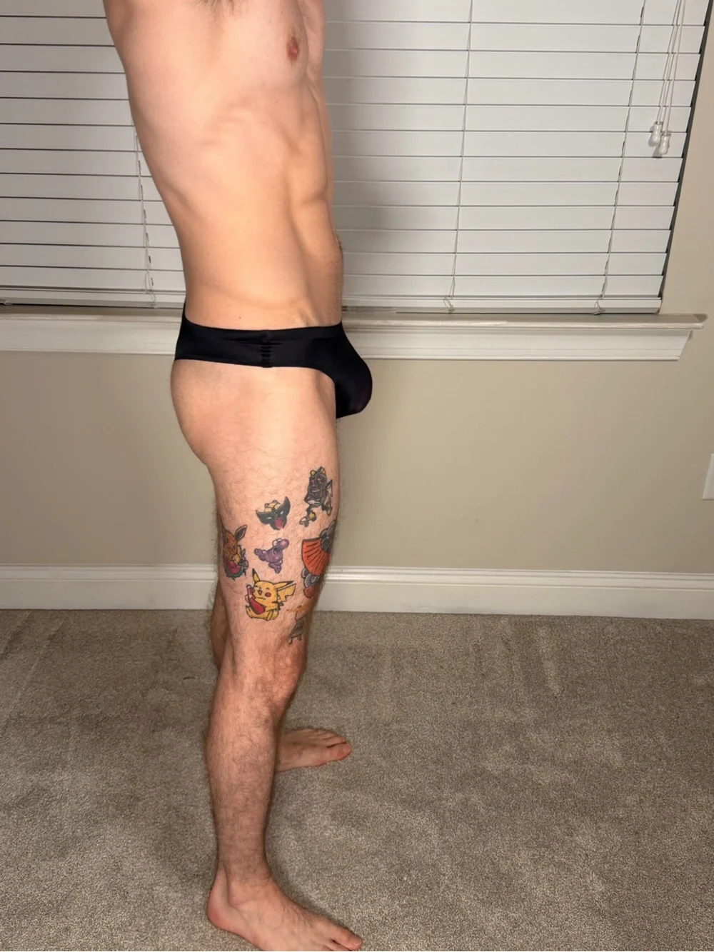 Men's Black Seamless Stretch Thong medium